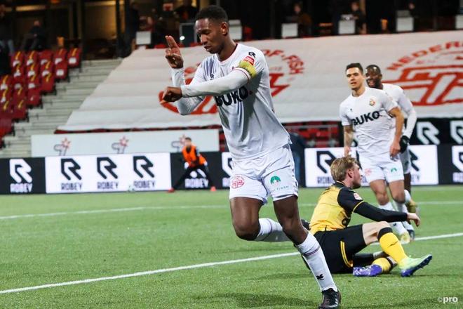 也彰显了社 也彰显了社