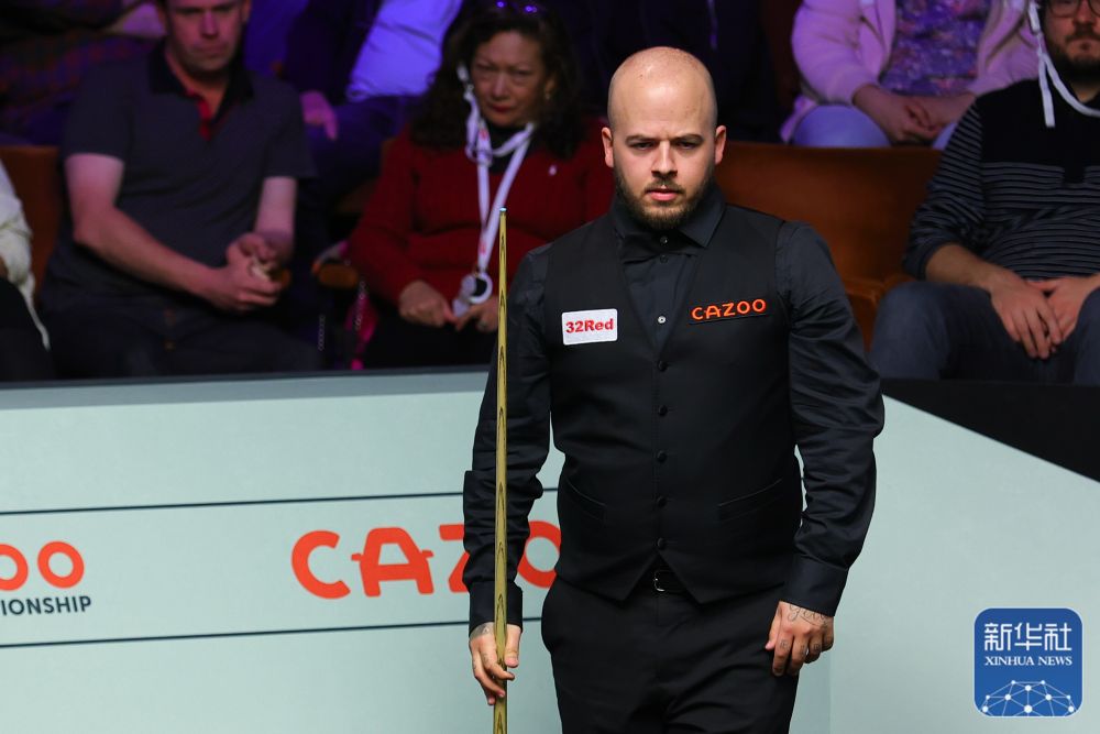 他总是鼓励 他总是鼓励